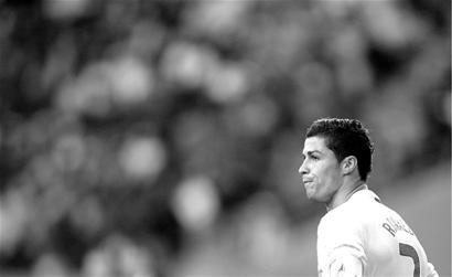 姆巴佩梅开二度，追近C罗的年度进球纪录