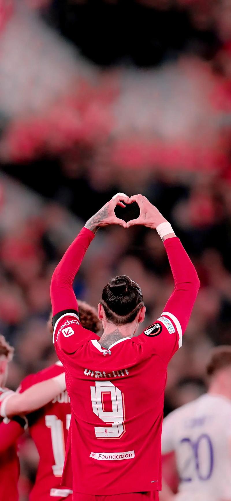 高效！约基奇16投11中砍下准三双，末节连中三分定乾坤