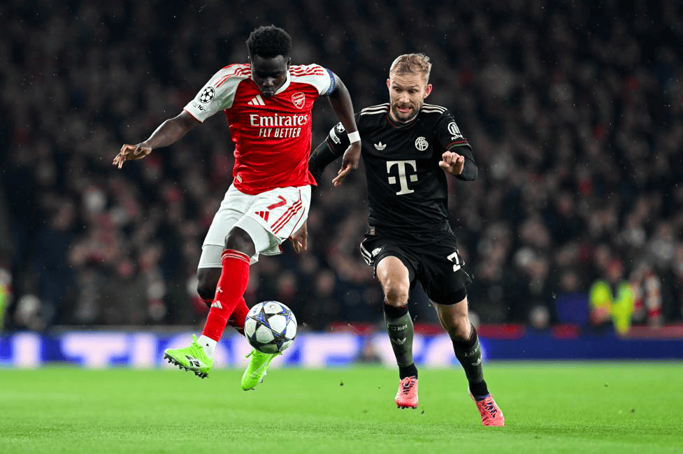 泰州队“苏超”冠军奖杯开启全市巡展，第一站在海陵老街