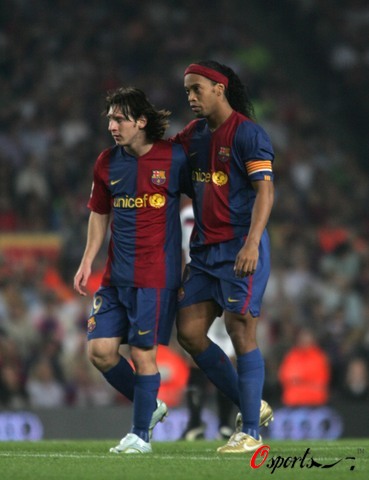 天空记者：利物浦助教范布隆克霍斯特是印尼国家队主帅候选