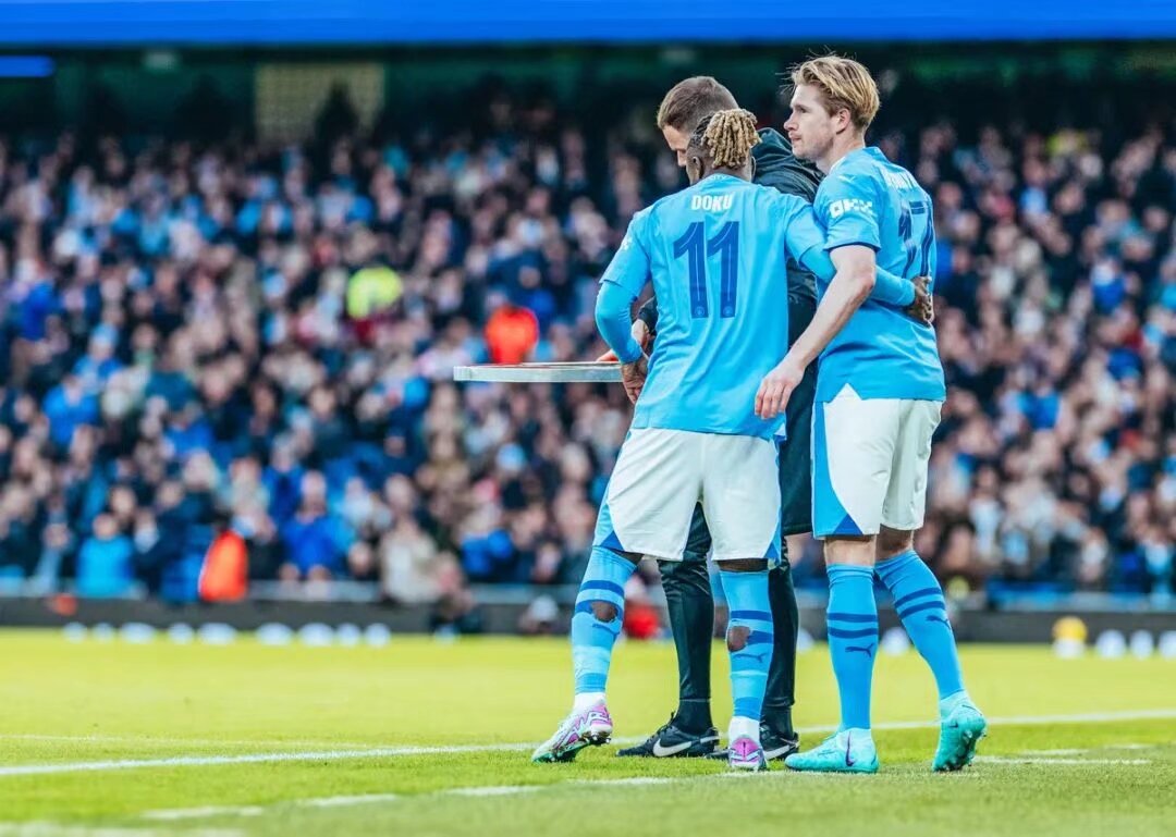 马卡：在进入圣诞假期前，塞维利亚成为西甲吃到黄牌最多的球队（马卡：圣诞假期前，塞维利亚领跑西甲黄牌榜）