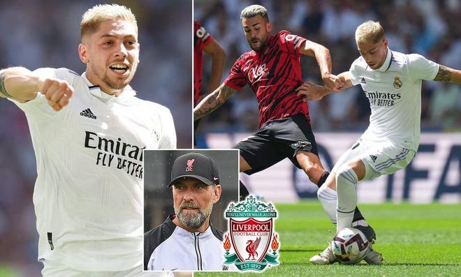 曼联旧将梅开二度：欧冠导演逆袭好戏，20场造17球太犀利（前曼联球员双响：欧冠上演逆袭好戏，20战制造17球火力爆表）