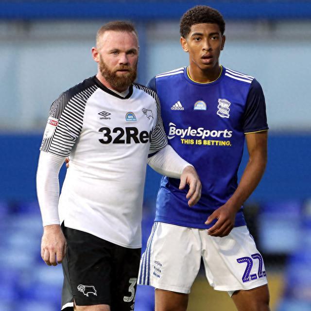 英超-曼联0-1不敌十人埃弗顿，盖耶染红霍尔一球制胜（英超：曼联0-1负于十人埃弗顿，盖耶染红，霍尔打入制胜球）