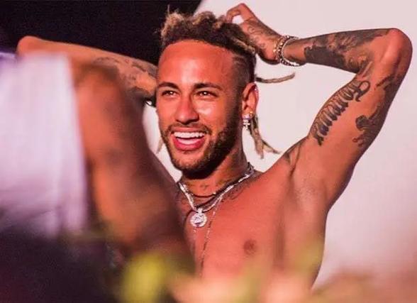 吉文：凯莱赫是欧洲三位最佳门将之一，他始终保持冷静的头脑