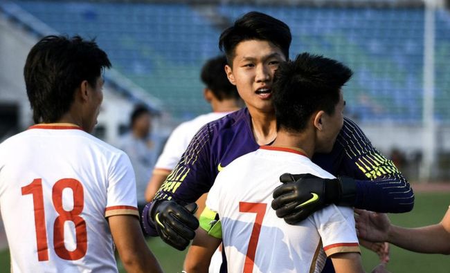 肇俊哲：铁人队应该抓住机遇，做辽宁足球振兴的“领头羊”（肇俊哲：铁人队要把握良机，成为辽宁足球复兴的先锋）