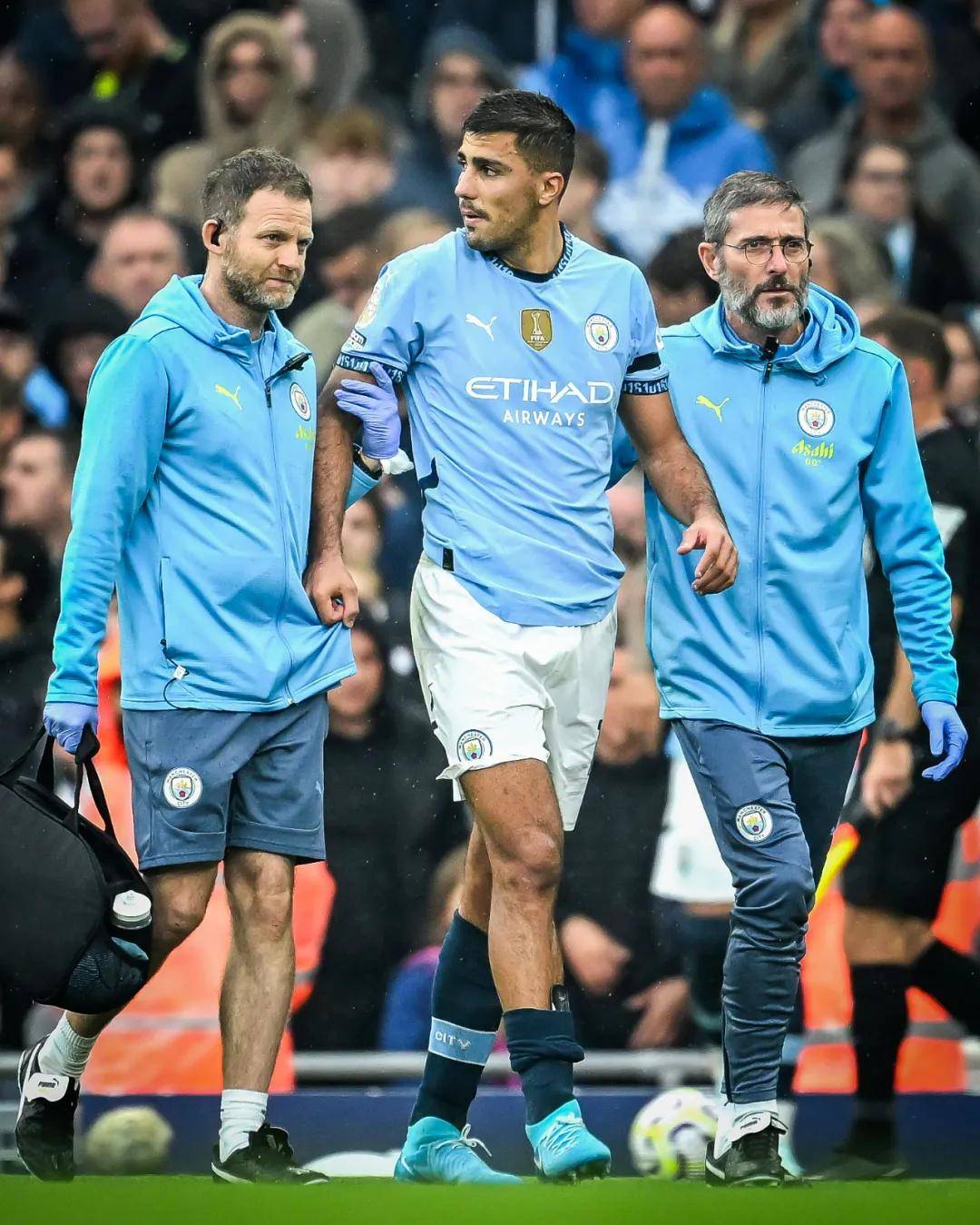 👀会说些什么呢？詹俊：已与齐达内交流近期足坛热点话题