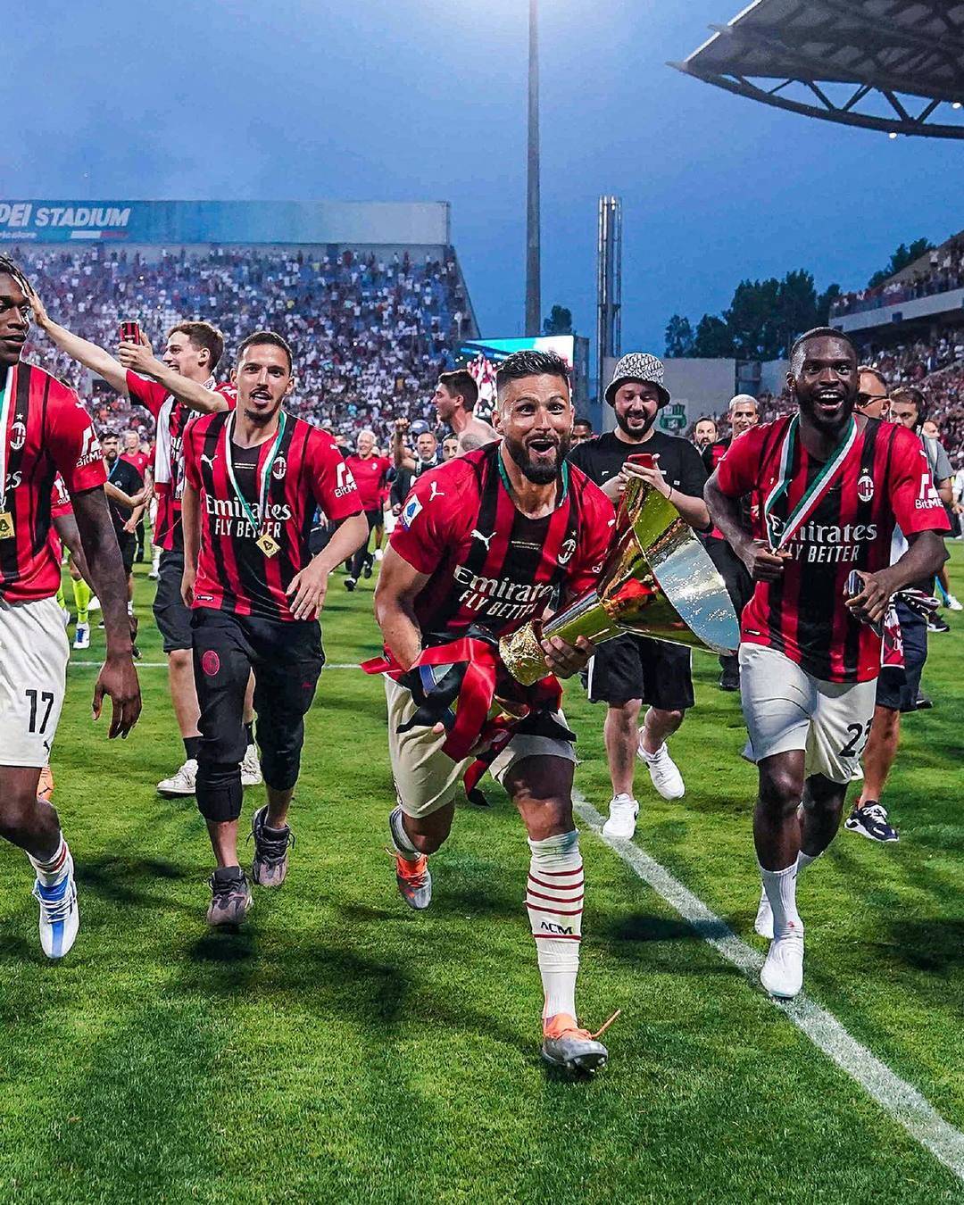 英超-维拉2-1读秒绝杀阿森纳！终结枪手18场不败豪取7连胜（英超：维拉读秒2-1绝杀阿森纳，终结枪手18场不败收获七连胜）