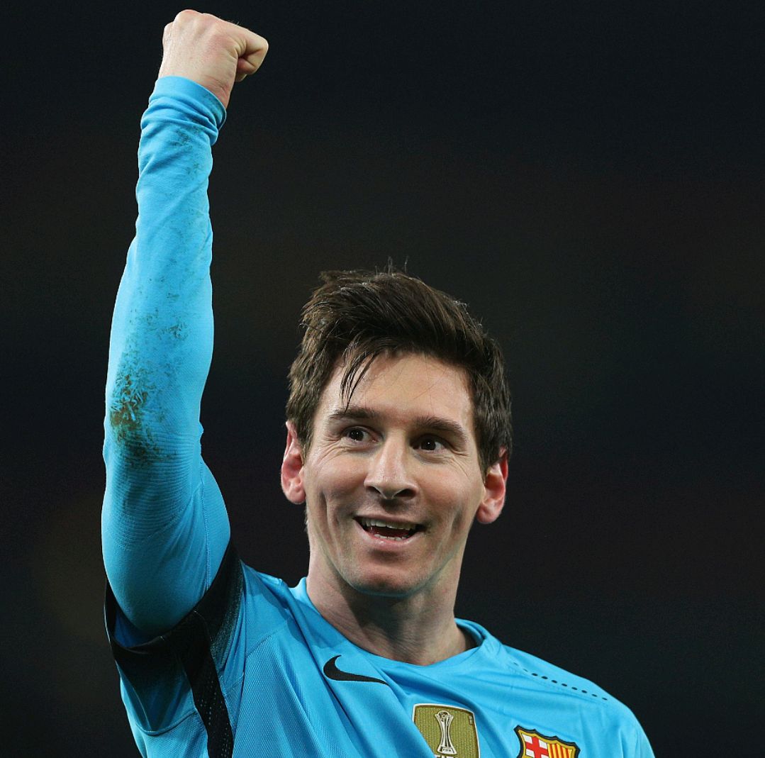 博斯克：在皇马执教比其他球队更容易；西班牙明年有能力捧杯（博斯克称执教皇马更轻松，西班牙明年具备夺冠实力）