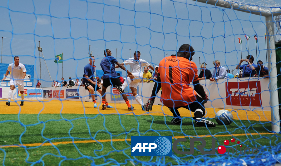 邮报：谢什科对曼联与纽卡都表达过兴趣，但他稍微倾向于红魔