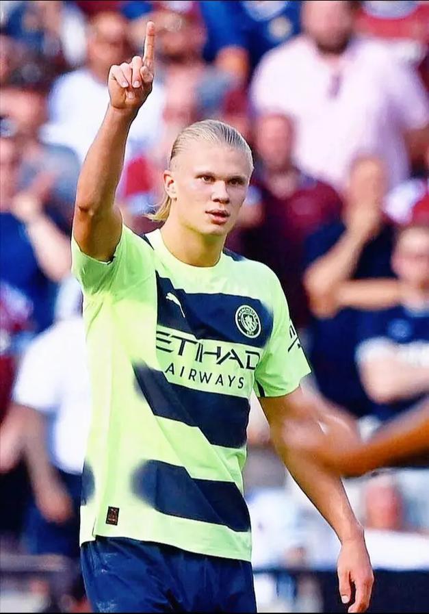 克罗地亚主帅质疑：某些球队没亮眼表现，凭啥分在一档？（克罗地亚主帅发声：表现平平的球队凭什么进第一档？）