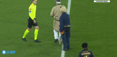 斯帕莱蒂与孔蒂的第一次正式对决，尤文决定比赛当天才抵达那不勒斯